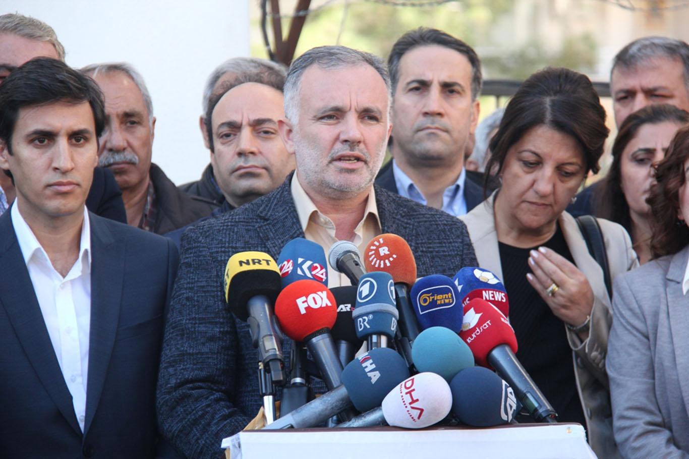 HDP Meclis çalışmalarını durdurduğunu açıkladı HDP Meclis çalışmalarını durdurduğunu açıkladı